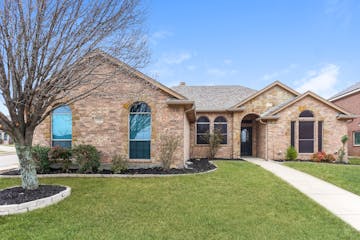 120 ROCKHAVEN DR ALVARADO, TX 76009